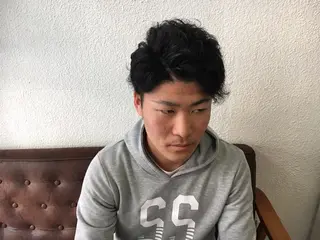 パーマ メンズ 櫛引 健太のヘアスタイル