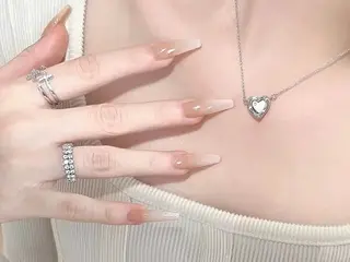 ネイル Theone栄店 伊藤のネイルデザイン