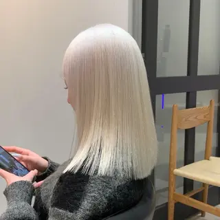 ミディアム カラー れい🫧 ハイトーン特化のヘアスタイル
