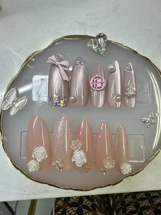 ネイル Queeens nailのネイルデザイン