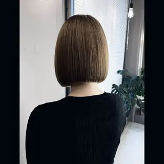 ショート 彩名/透明感カラー/ レイヤーカットのヘアスタイル