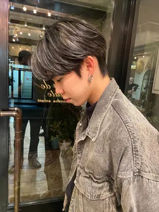 ショート カラー メンズ 抜きっぱなしブロンド /ハイトーン/カナタのヘアスタイル