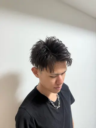 ショート 久村 泰生のヘアスタイル