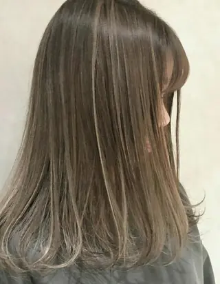 セミロング 畑中秀平💛艶髪💜 Babylon 代表のヘアスタイル