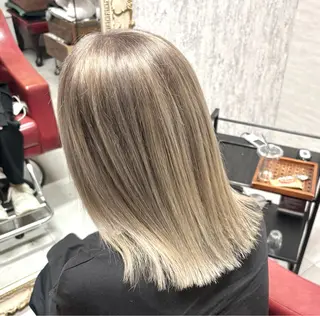 ミディアム 鈴木 まゆのヘアスタイル