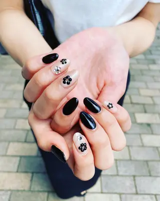 ネイル ✴︎:.｡. MAKI.｡.:✴︎のネイルデザイン