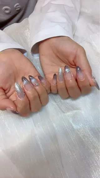 ネイル Lilith Yumiのネイルデザイン