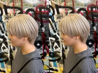 ショート カラー MOE レイヤー/新宿三丁目のヘアスタイル