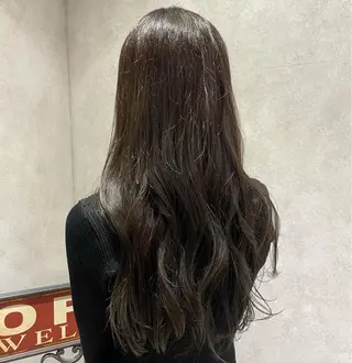 ロング カラー yumemiレイヤー ✴︎ 透明感カラーのヘアスタイル