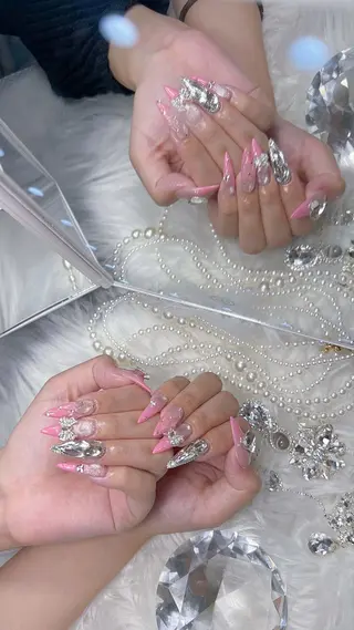 ネイル Mio_ Noiranailのネイルデザイン