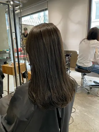 セミロング カラー ヘアアレンジ 美髪/透明感/レイヤ ーTATSUKI☘️のヘアスタイル