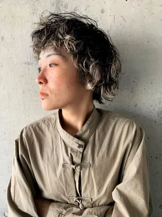 ショート ハイトーンNo.1✨ パーマ✨イマイタツヤのヘアスタイル