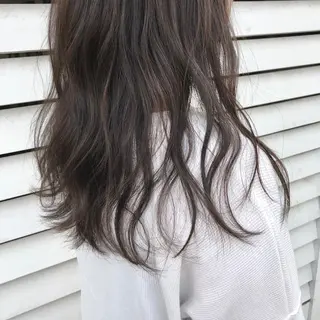 ロング カラー 菅沢 奈生のヘアスタイル