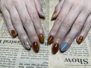 ネイル 🦋 Queenieのネイルデザイン