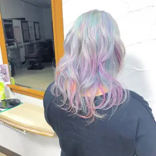 ロング カラー 小松崎 咲楽のヘアスタイル