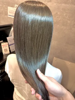 ロング 髪質改善池袋𓊆 大士𓊇ダブルカラーのヘアスタイル