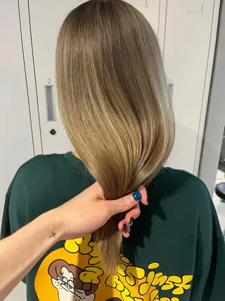 セミロング カラー 【代表】 辻龍樹のヘアスタイル