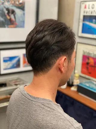 ショート 逗子葉山 ナオイカイラのヘアスタイル