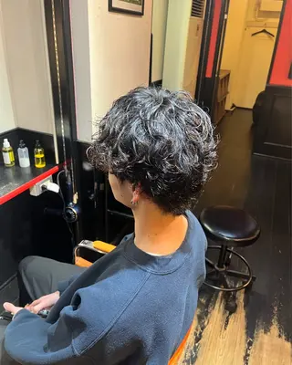 パーマ スズキ リコのヘアスタイル