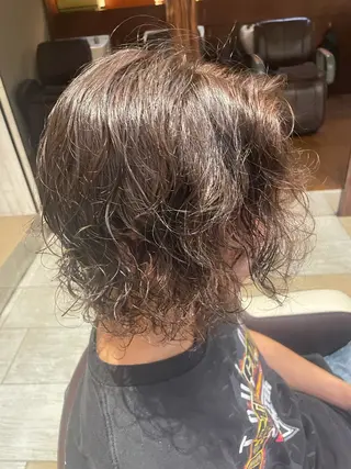 カラー メンズ 鈴木 彩純のヘアスタイル