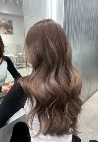 ロング ✨レイヤーカット 海外ヘア/原宿✨のヘアスタイル