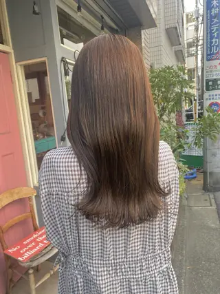 セミロング カラー AYANO ／レイヤー／オリーブのヘアスタイル