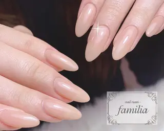ネイル -nailroom- familiaのネイルデザイン