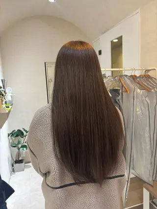 セミロング 段野吾颯 ／ベージュカラーのヘアスタイル