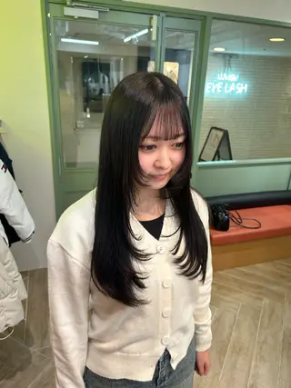 ロング カラー ベージュ/ダブルカラ ー/新潟駅/青柳萌果のヘアスタイル