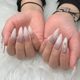 ネイル SHION  のネイルデザイン