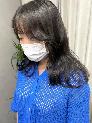 セミロング カラー レイヤーカット/透明 感カラー🩵中村友美のヘアスタイル