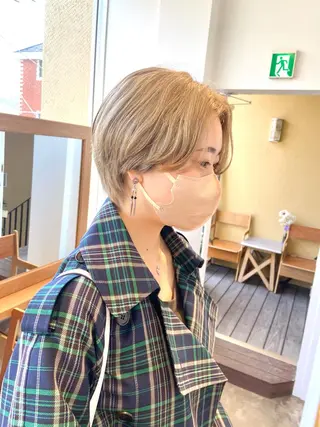 ショート カラー ショート/ウルフ ハイトーン/カイセイのヘアスタイル