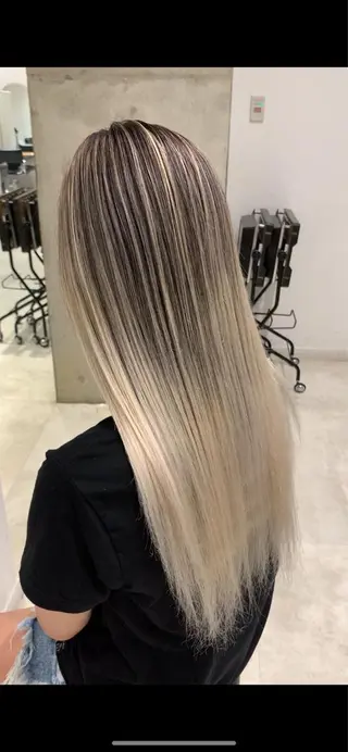 ロング カラー れい🫧 ハイトーン特化のヘアスタイル