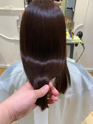 ロング 乾かすだけで艶髪酸性 ストレート髙橋悠耶のヘアスタイル