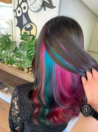 セミロング カラー ヘアアレンジ 元地雷系美容師🫶 RYUSEI🐈⬛のヘアスタイル