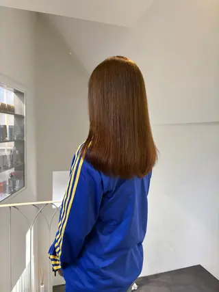 ロング まろやかなベージュ 小池春樹のヘアスタイル