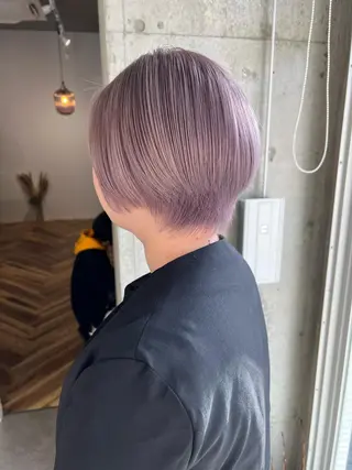 ショート カラー lani ブリーチ /ダブルカラーのヘアスタイル