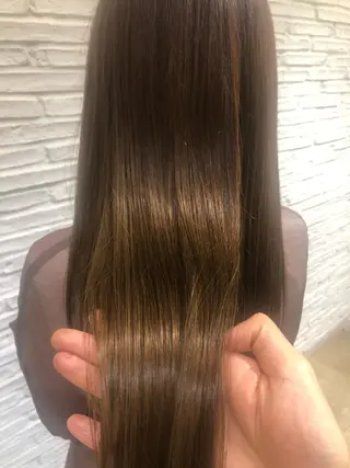 ロング izumi （いずみ）のヘアスタイル