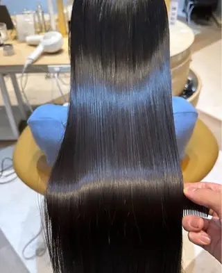 ロング 艶髪カラー🫧 髪質改善🪽あいとのヘアスタイル