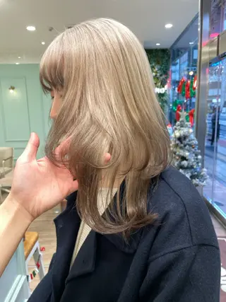 セミロング レイヤー／大宮／韓国 🤍AYA🤍のヘアスタイル