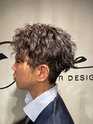 パーマ メンズ 艶感/レイヤーカット 🌐Taketoのヘアスタイル