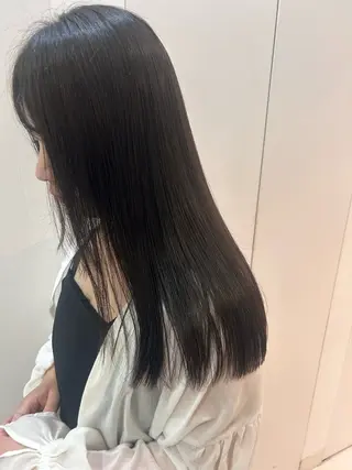 ロング 曽根 玲奈のヘアスタイル