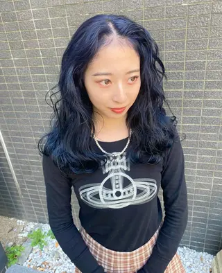 ロング カラー パーマ ヘアアレンジ デザインカラー/ボブ ブリーチカラー/ユリのヘアスタイル