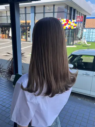 セミロング alu yuinaのヘアスタイル
