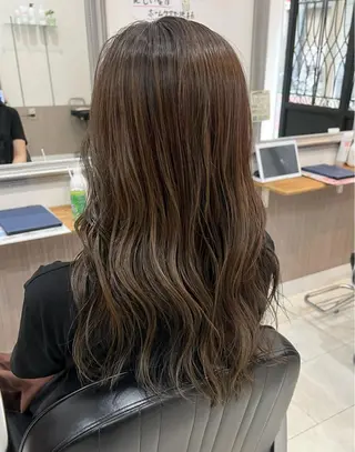 ロング ケアに特化したサロン shinzaのヘアスタイル