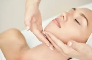 エテ ユヌのネイルデザイン