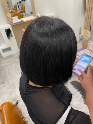 ショート カラー ROPE ナナミのヘアスタイル