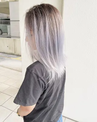 ミディアム カラー grand juteのヘアスタイル