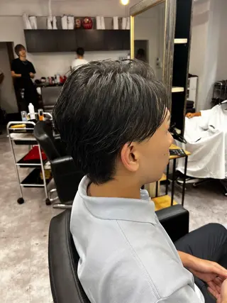 カラー メンズ 笹江 瑞穂のヘアスタイル