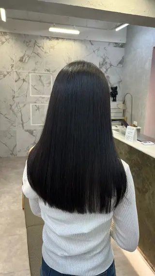 ロング 透明感カラー🕊🤍 アサノ マユのヘアスタイル